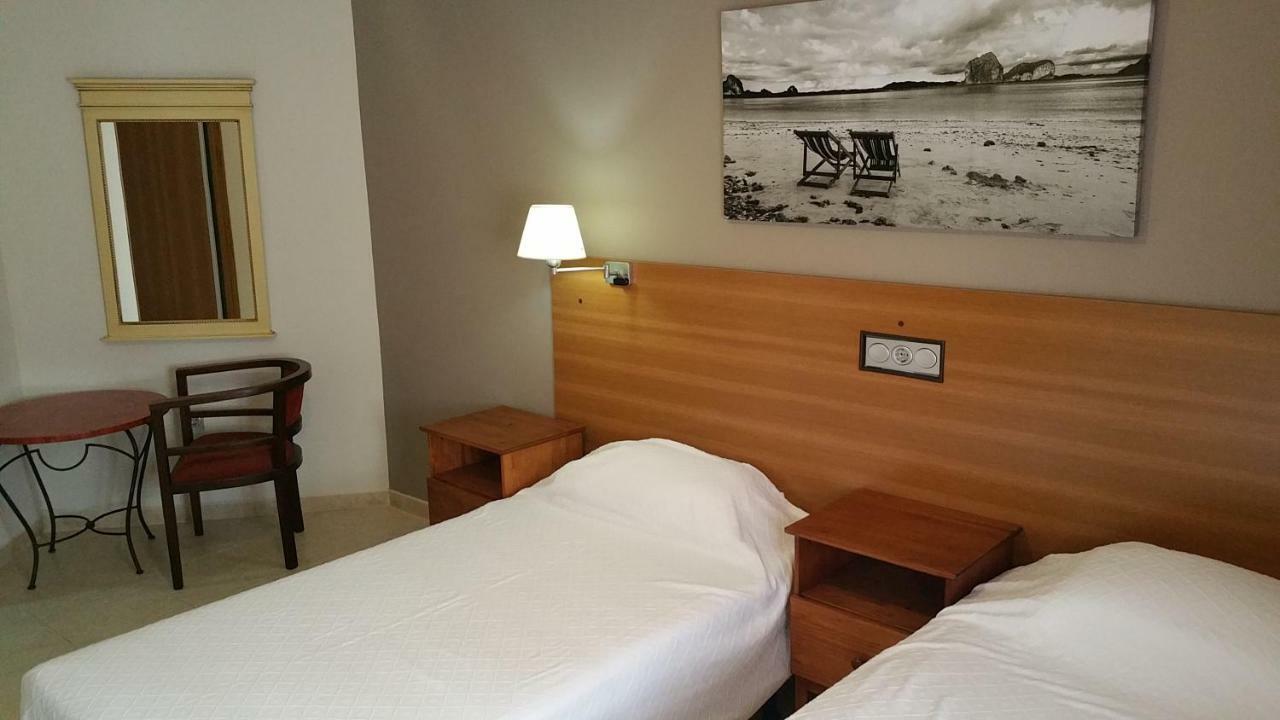Sotel Valle Guadiaro Pueblo Nuevo de Guadiaro Zewnętrze zdjęcie