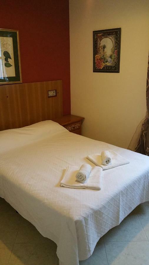 Sotel Valle Guadiaro Pueblo Nuevo de Guadiaro Zewnętrze zdjęcie